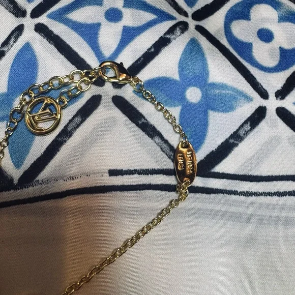 Louis Vuitton Gold and Purple LV Charm Bracelet M61084 LE1124 - Picture 5 of 5